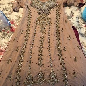 Pakistani form suit clothes